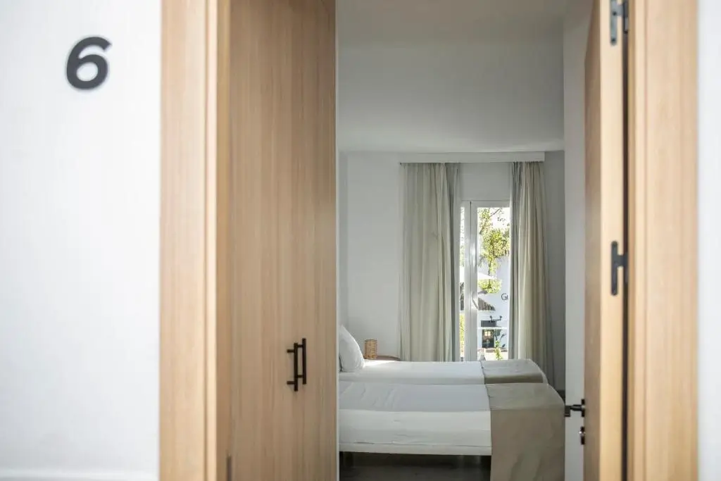 Room 11 